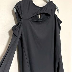 Umgee Cold Shoulder Long Sleeve Shirt